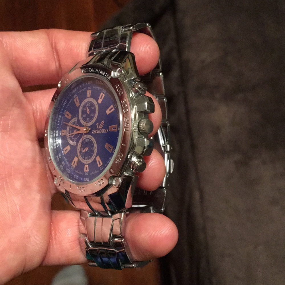 Watch - Picture 3 of 3